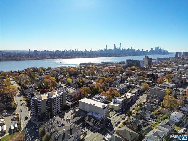 448 Palisade Avenue, Cliffside Park, NJ 07010