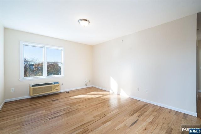 448 Palisade Avenue, Cliffside Park, NJ 07010
