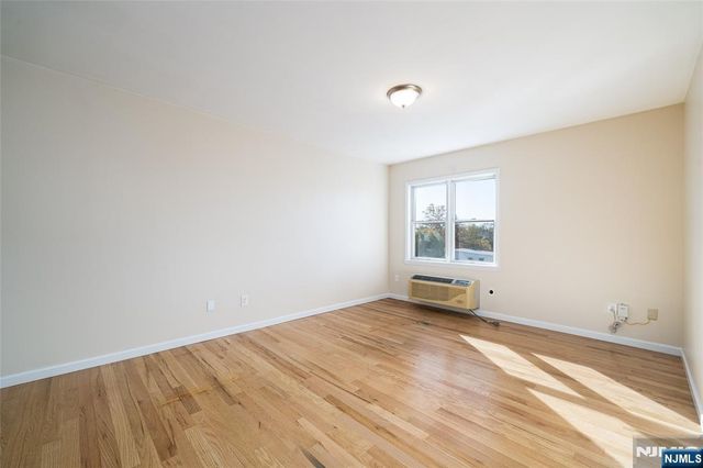 448 Palisade Avenue, Cliffside Park, NJ 07010