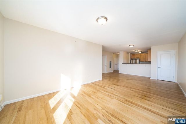 448 Palisade Avenue, Cliffside Park, NJ 07010
