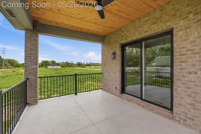 50976 Remar Farms Dr, Macomb Township, MI 48042