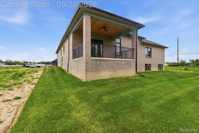 50976 Remar Farms Dr, Macomb Township, MI 48042