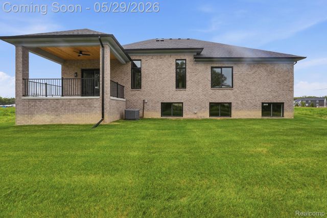 50976 Remar Farms Dr, Macomb Township, MI 48042