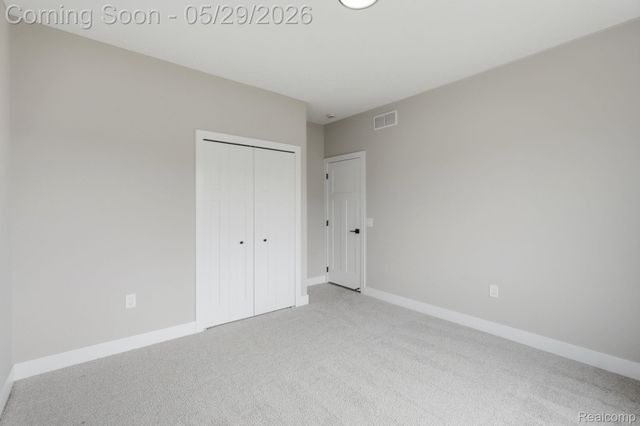 50976 Remar Farms Dr, Macomb Township, MI 48042