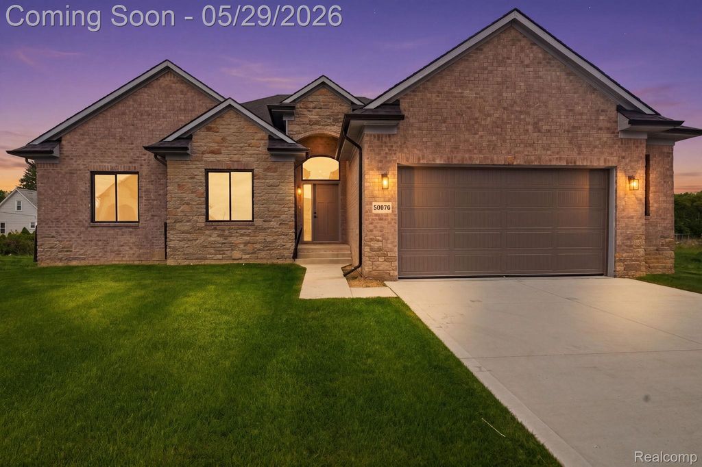 50976 Remar Farms Dr, Macomb Township, MI 48042