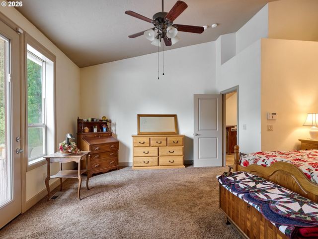 15729 BLUE HERON Way Ne, Silverton, OR 97381