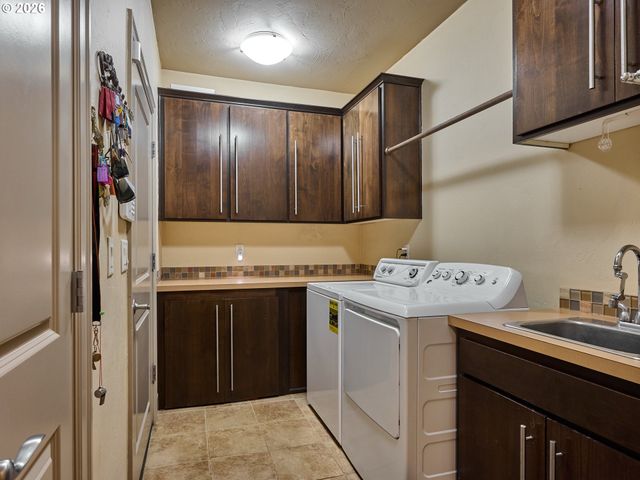 15729 BLUE HERON Way Ne, Silverton, OR 97381