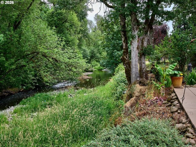 15729 BLUE HERON Way Ne, Silverton, OR 97381