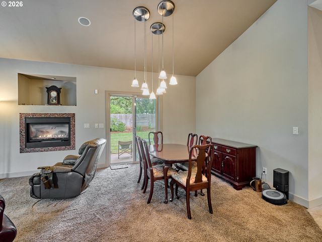 15729 BLUE HERON Way Ne, Silverton, OR 97381