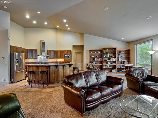 15729 BLUE HERON Way Ne, Silverton, OR 97381