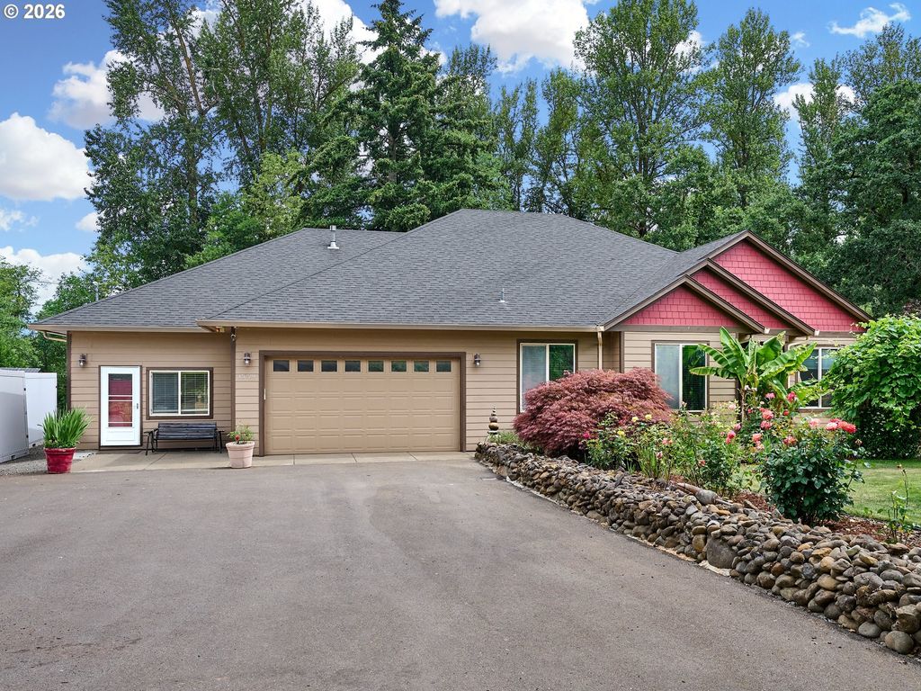 15729 BLUE HERON Way Ne, Silverton, OR 97381