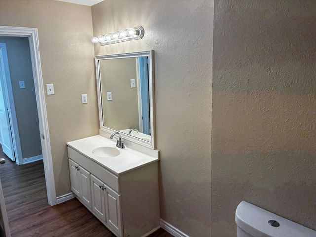 319 E Holley Street, Mesquite, TX 75149