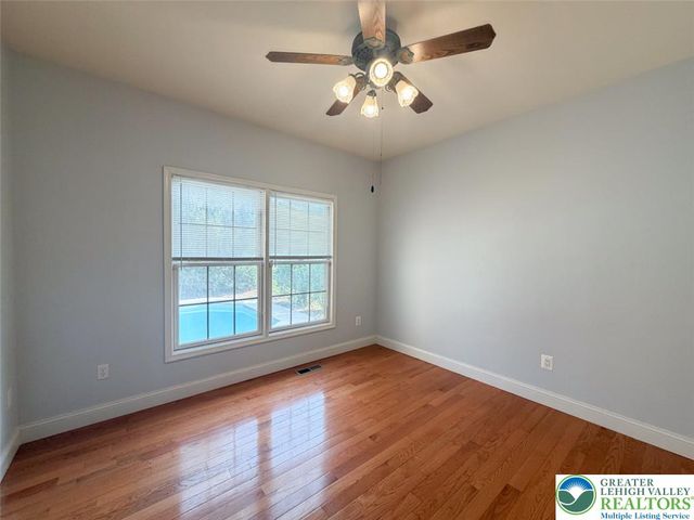 448 East Beil Avenue, Upper Nazareth Twp, PA 18064