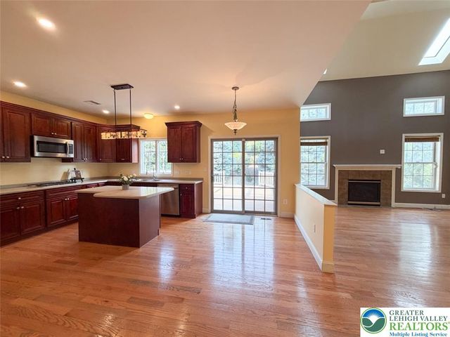 448 East Beil Avenue, Upper Nazareth Twp, PA 18064