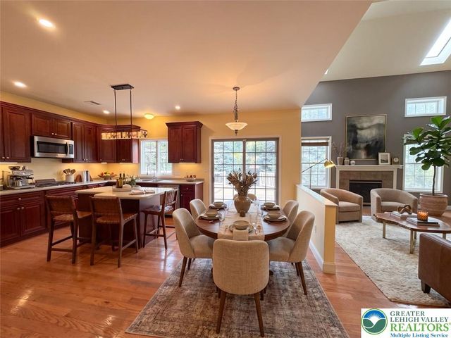 448 East Beil Avenue, Upper Nazareth Twp, PA 18064