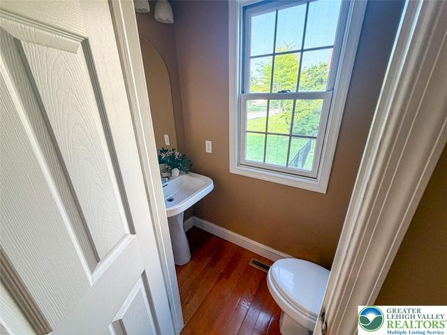 448 East Beil Avenue, Upper Nazareth Twp, PA 18064