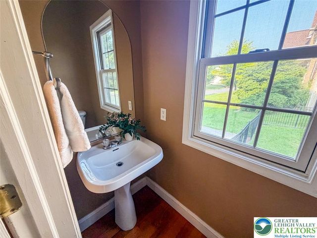 448 East Beil Avenue, Upper Nazareth Twp, PA 18064