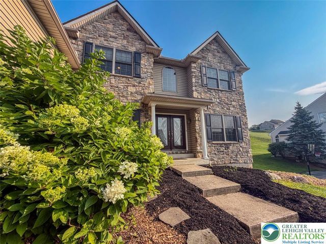 448 East Beil Avenue, Upper Nazareth Twp, PA 18064