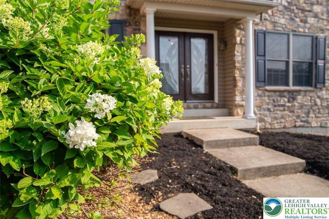 448 East Beil Avenue, Upper Nazareth Twp, PA 18064