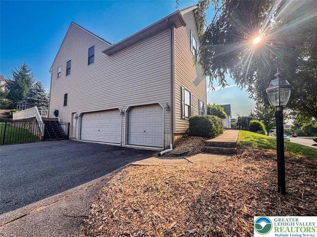 448 East Beil Avenue, Upper Nazareth Twp, PA 18064