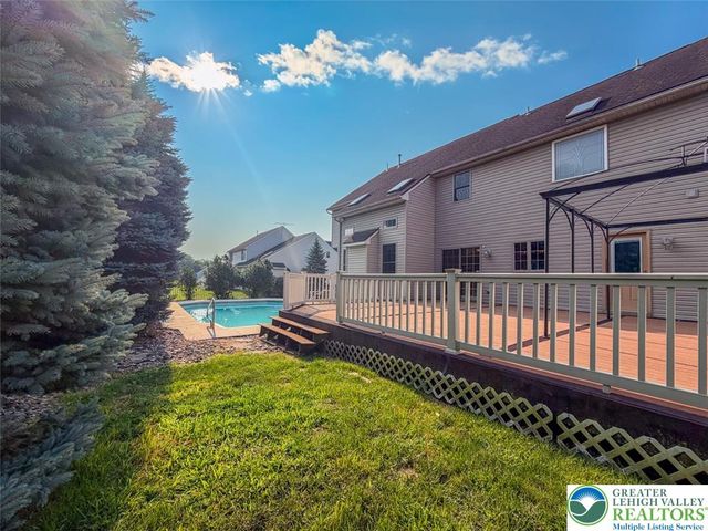 448 East Beil Avenue, Upper Nazareth Twp, PA 18064