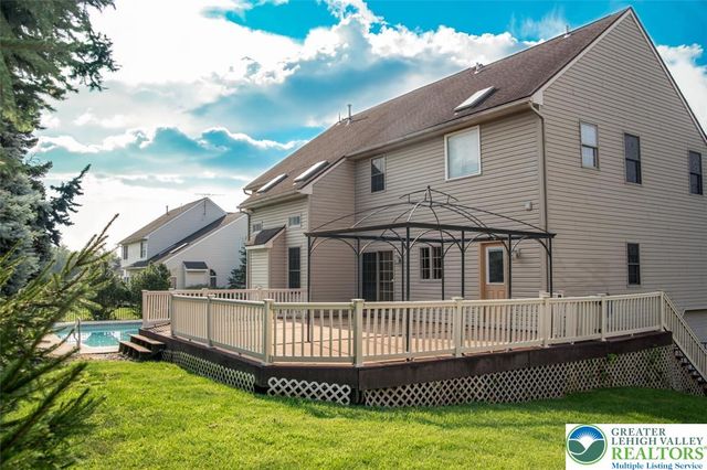 448 East Beil Avenue, Upper Nazareth Twp, PA 18064