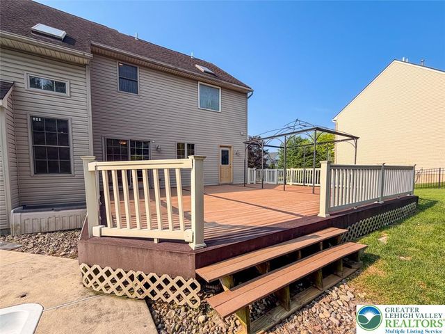448 East Beil Avenue, Upper Nazareth Twp, PA 18064