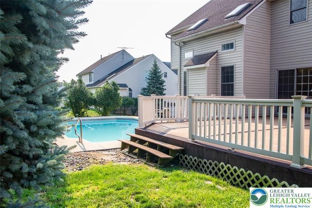 448 East Beil Avenue, Upper Nazareth Twp, PA 18064