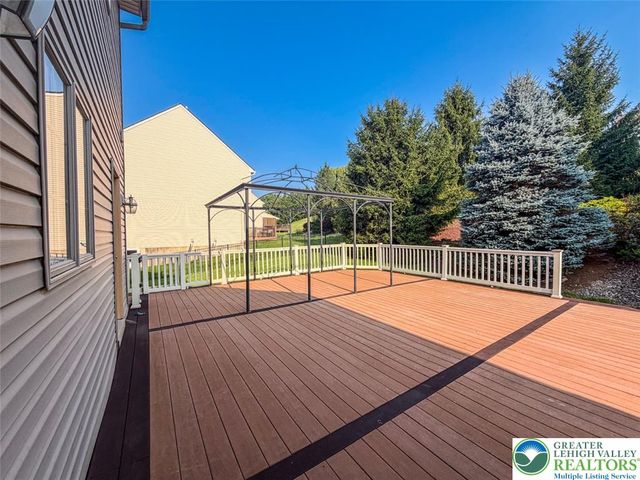 448 East Beil Avenue, Upper Nazareth Twp, PA 18064