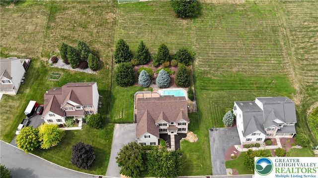 448 East Beil Avenue, Upper Nazareth Twp, PA 18064