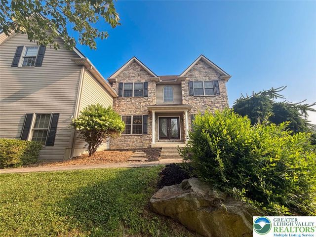 448 East Beil Avenue, Upper Nazareth Twp, PA 18064