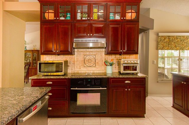 936 GALLITON WAY, Palm Harbor, FL 34684