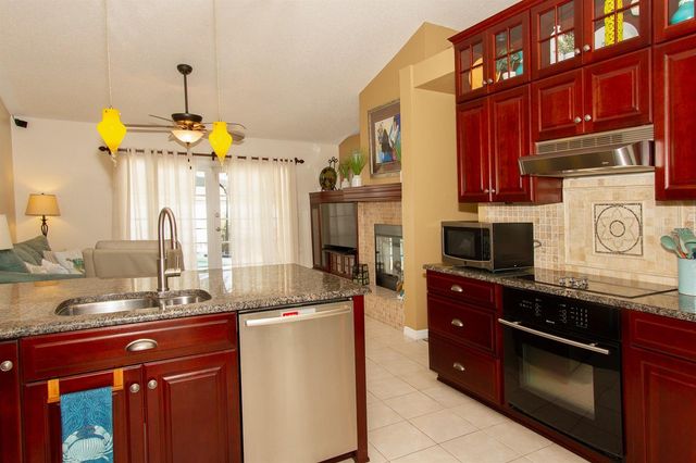 936 GALLITON WAY, Palm Harbor, FL 34684