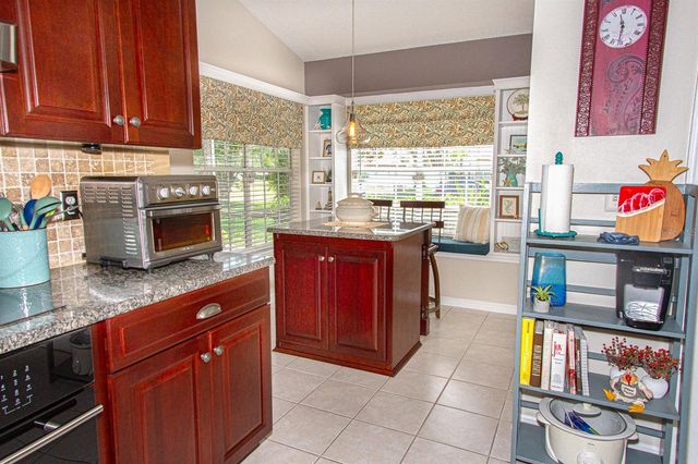 936 GALLITON WAY, Palm Harbor, FL 34684