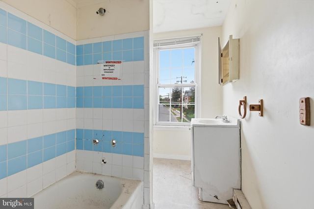 315-317 E BROADWAY, Salem, NJ 08079