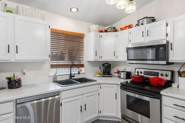 2020 N STAGECOACH DR, Post Falls, ID 83854