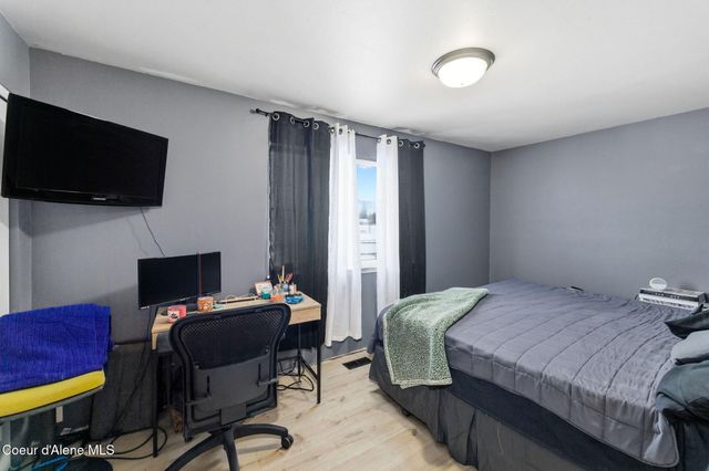 2020 N STAGECOACH DR, Post Falls, ID 83854