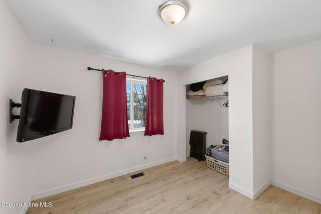 2020 N STAGECOACH DR, Post Falls, ID 83854