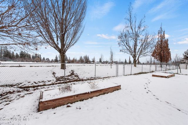 2020 N STAGECOACH DR, Post Falls, ID 83854