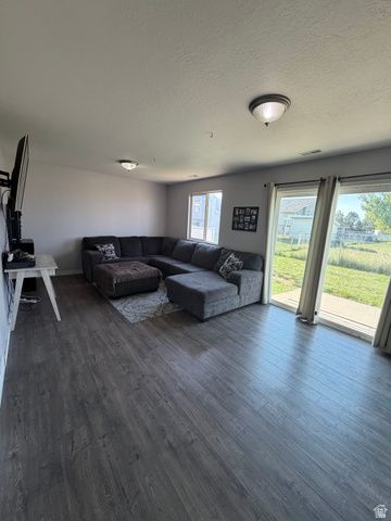 4135 W 4700 S, Roy, UT 84067