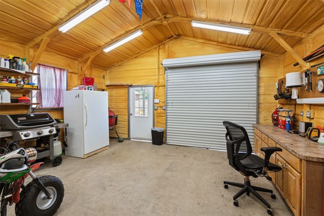 306 E Pine Street, Mabank, TX 75147