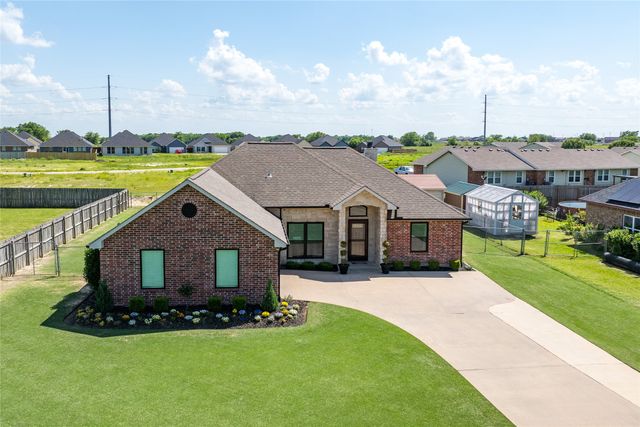 306 E Pine Street, Mabank, TX 75147