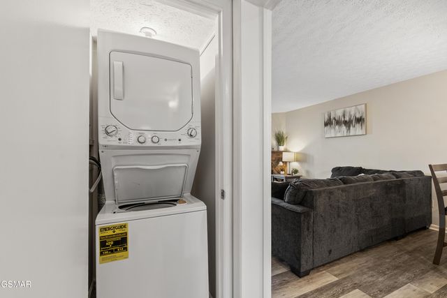 1102 Ski View, Gatlinburg, TN 37738