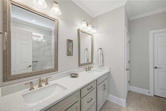 5242 Shoal Creek Lane, Winston-salem, NC 27106