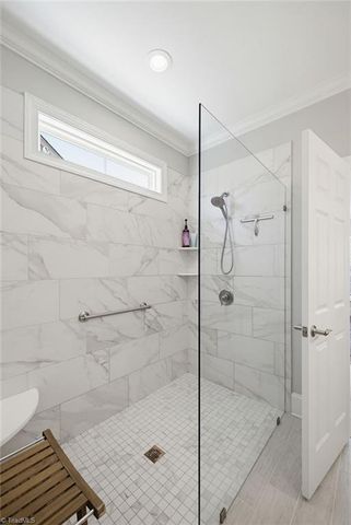 5242 Shoal Creek Lane, Winston-salem, NC 27106