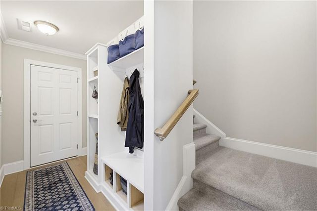 5242 Shoal Creek Lane, Winston-salem, NC 27106