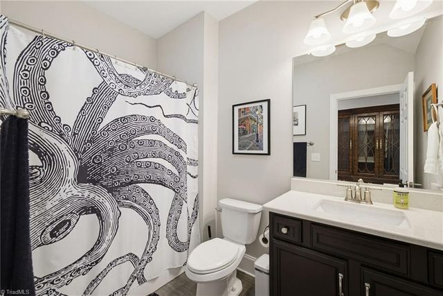 5242 Shoal Creek Lane, Winston-salem, NC 27106