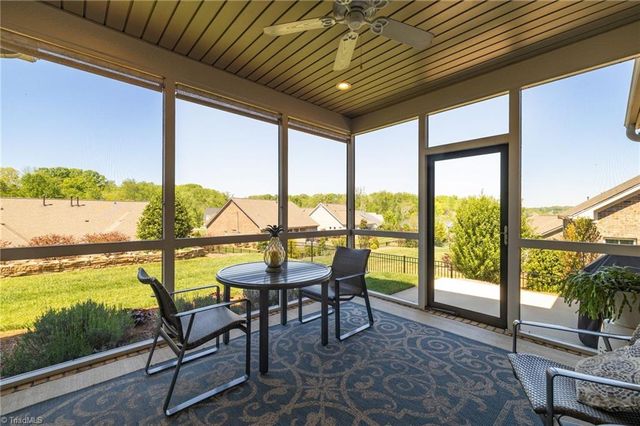 5242 Shoal Creek Lane, Winston-salem, NC 27106