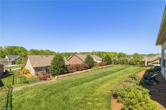 5242 Shoal Creek Lane, Winston-salem, NC 27106