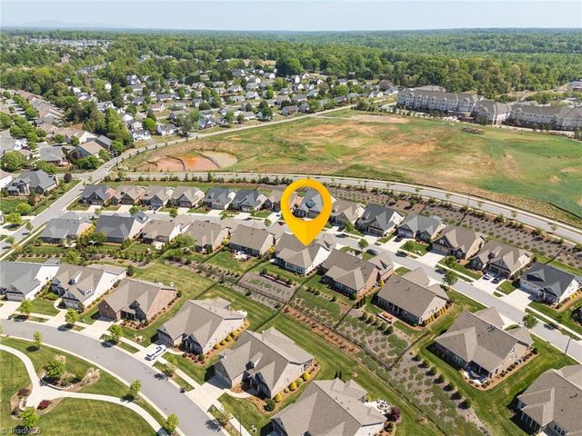 5242 Shoal Creek Lane, Winston-salem, NC 27106